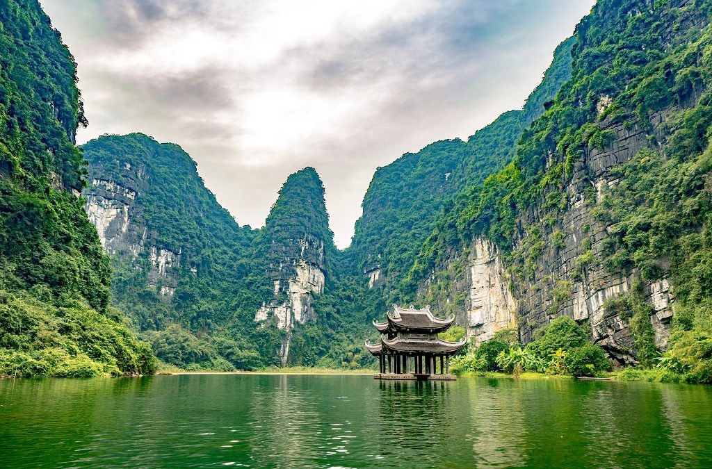 Khám phá vẻ đẹp quần thể danh thắng Tràng An